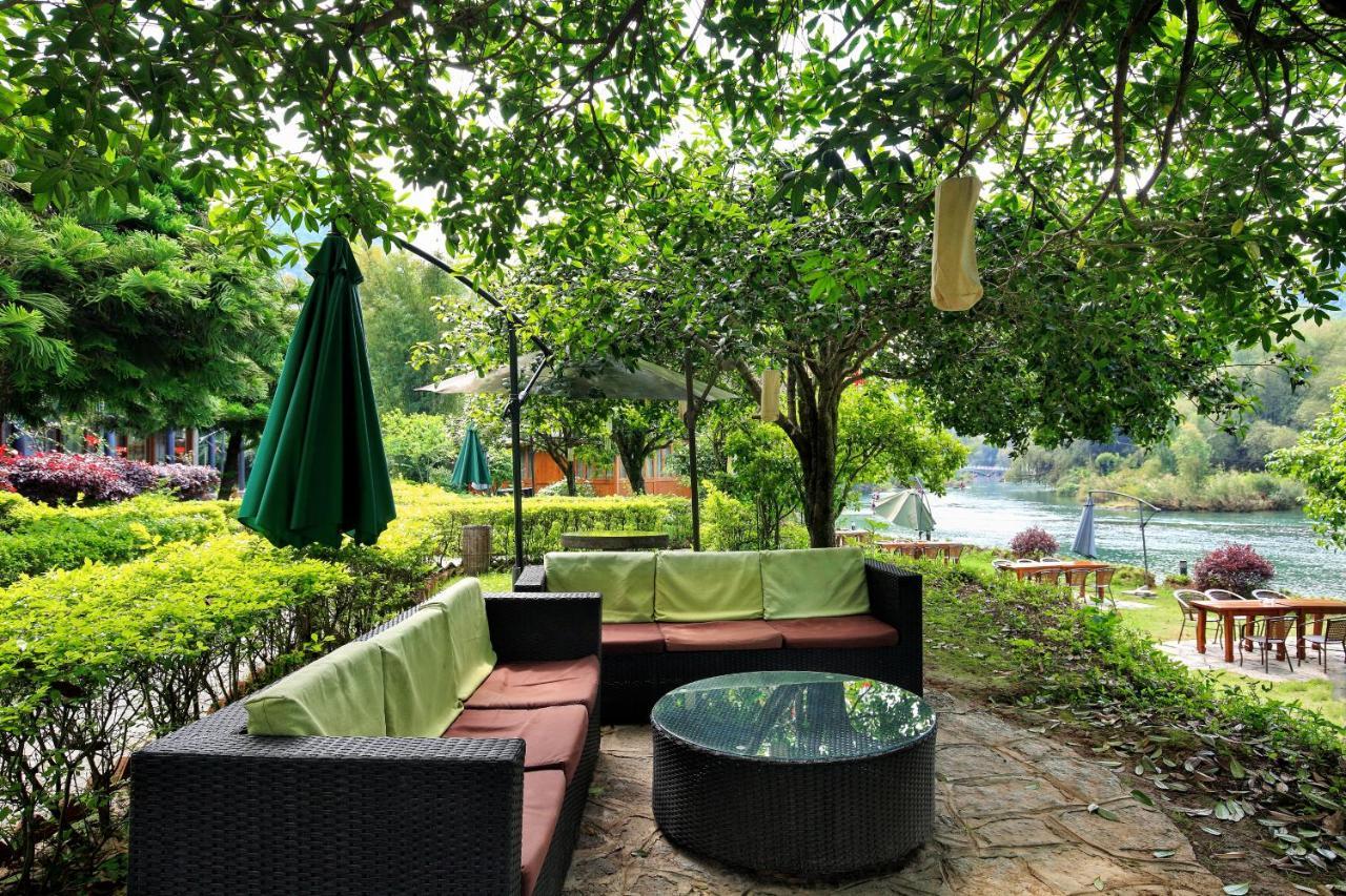 Yangshuo Mountain Retreat Hotel Exterior photo